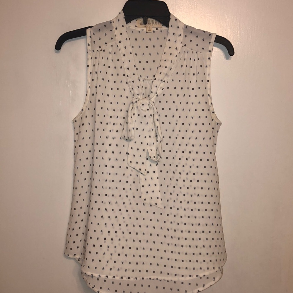 Thin cream tank